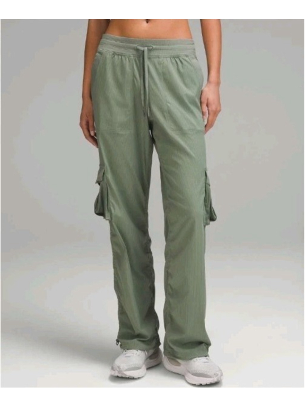 Lululemon Dance Studio Sz XS Relaxed-Fit Mid-Rise Cargo PantGrey Eucalyptus Gym